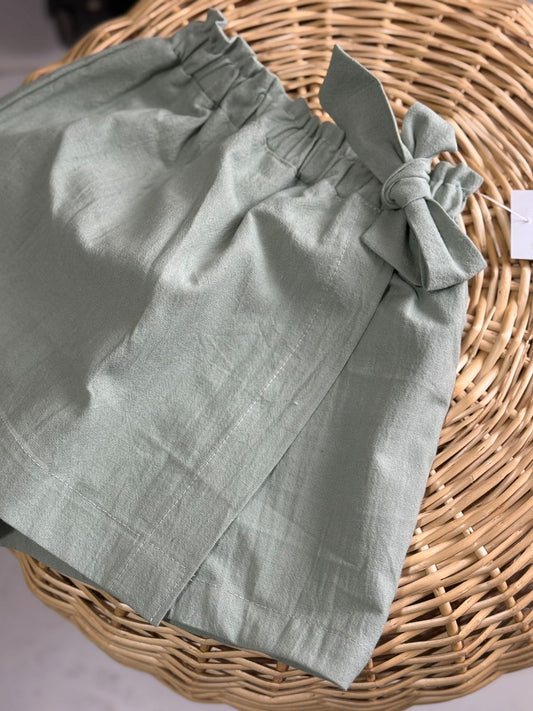 Short pollera verde